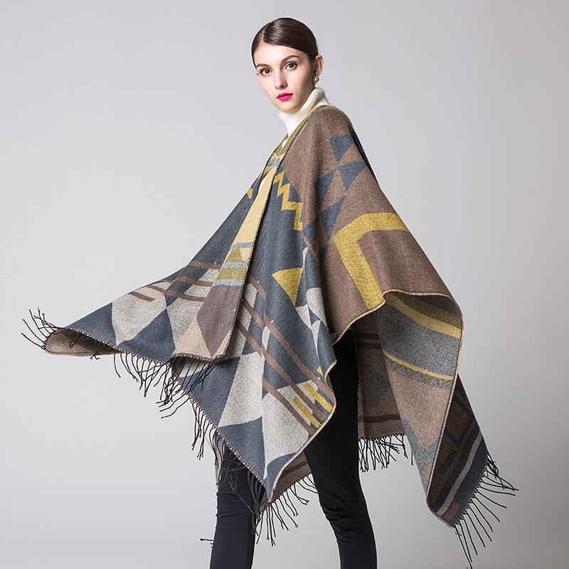 Poncho avec Franges