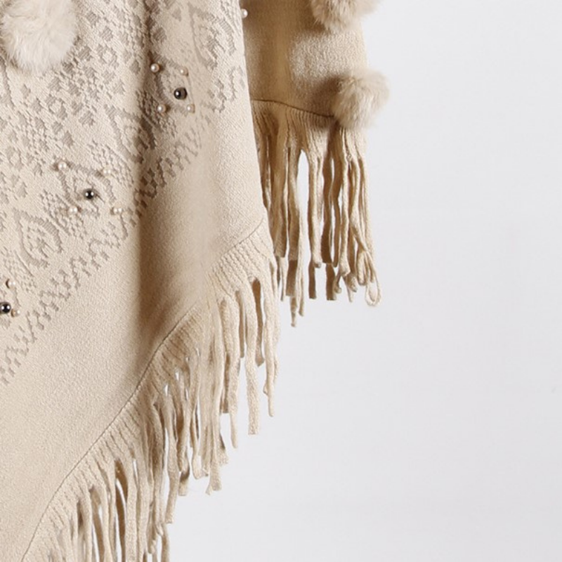 Poncho avec Pompon
